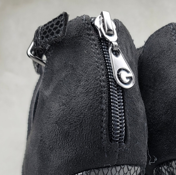 NWT Bootie peep toe heels strap snake embossed suede comfortable GBG Los Angeles - Picture 8 of 10